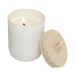 Bougie blanche avec son couvercle en bois gravé