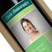 Bouteille de vin avec étiquette verte personnalisée photo