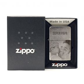 Zippo gravé avec le prénom des amoureux