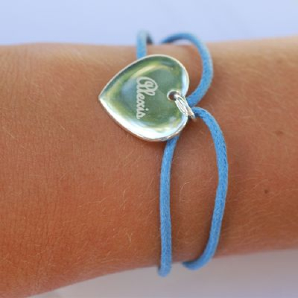 Bracelet coeur avec cordon