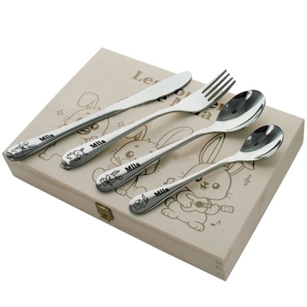Coffret couverts enfant personnalisés avec de petits lapins
