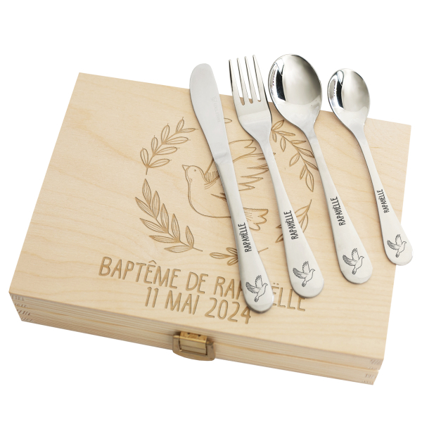 Coffret couverts baptême personnalisés colombes