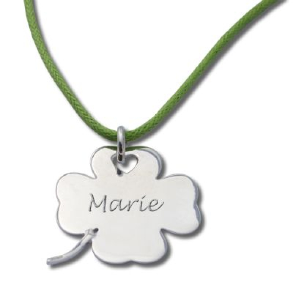 Pendentif trèfle personnalisé en argent