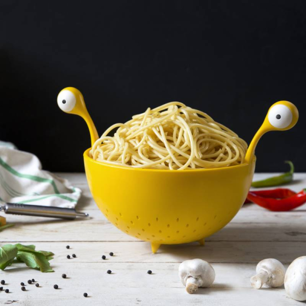 Passoire à pâtes monster