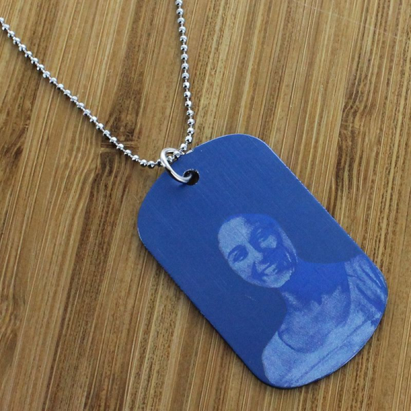 Pendentif plaque bleue personnalisé avec une photo