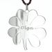 Pendentif porte-bonheur gravé