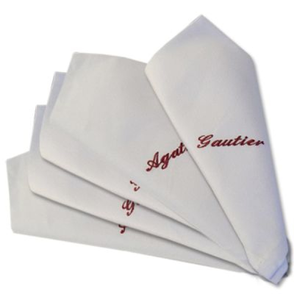 Serviette de table brodée