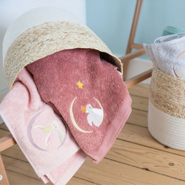 Serviette oiseau bateau lapin rose