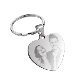 Heart-shaped key ring with engraved photo Heart-shaped key ring with engraved photo