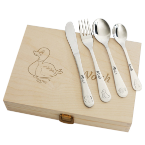 Personalised children's cutlery with an animal design Personalised children's cutlery with an animal design