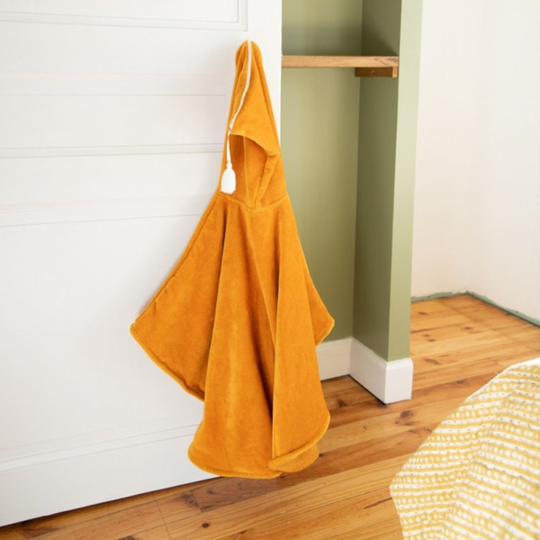 Personalised bath cape for children  Yellow Lion