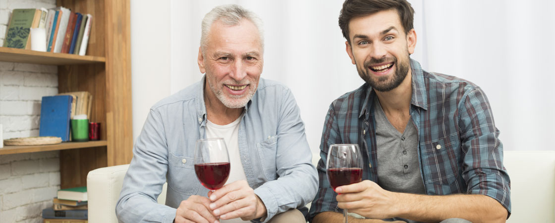 Ides cadeaux pour un papa amateur de vin et autres bonnes bouteilles