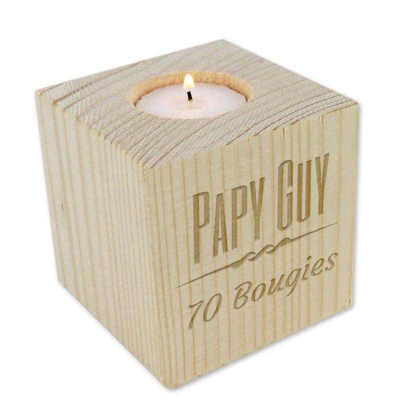 Bougeoir cube en bois gravé Bougeoir cube en bois gravé