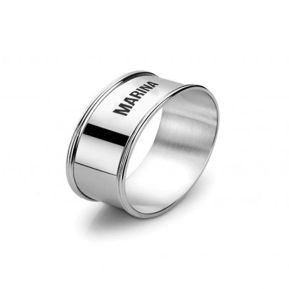 Graverad servettring i silver Graverad servettring i silver