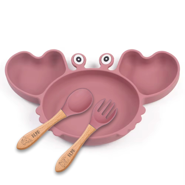 Krabbplatta och graverade barnbestick